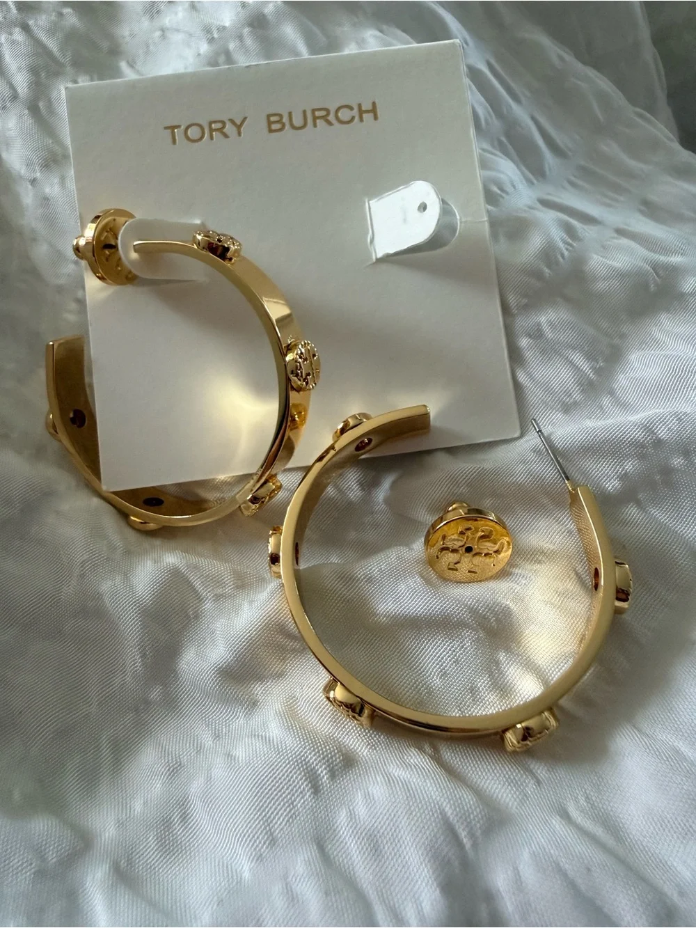 Tory Burch T-Logo Hoop Earrings - gold